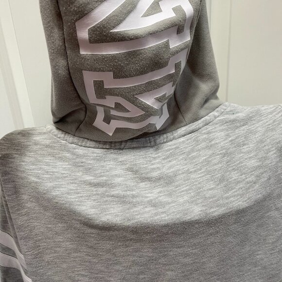 PINK Pullover Hoodie Size Small Gray Women's Girls - Picture 10 of 12